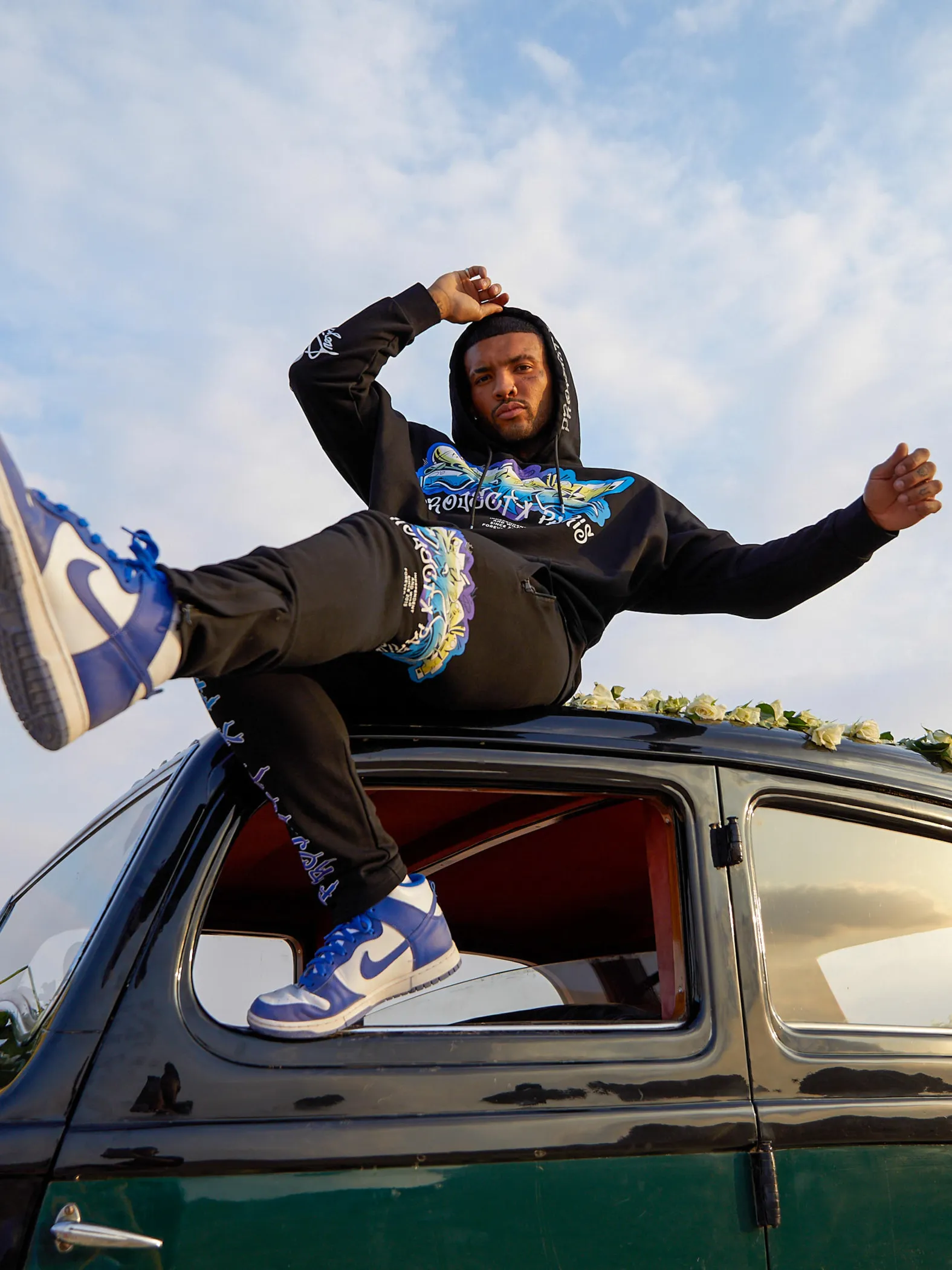 Pantalón de chándal con estampado de arte callejero