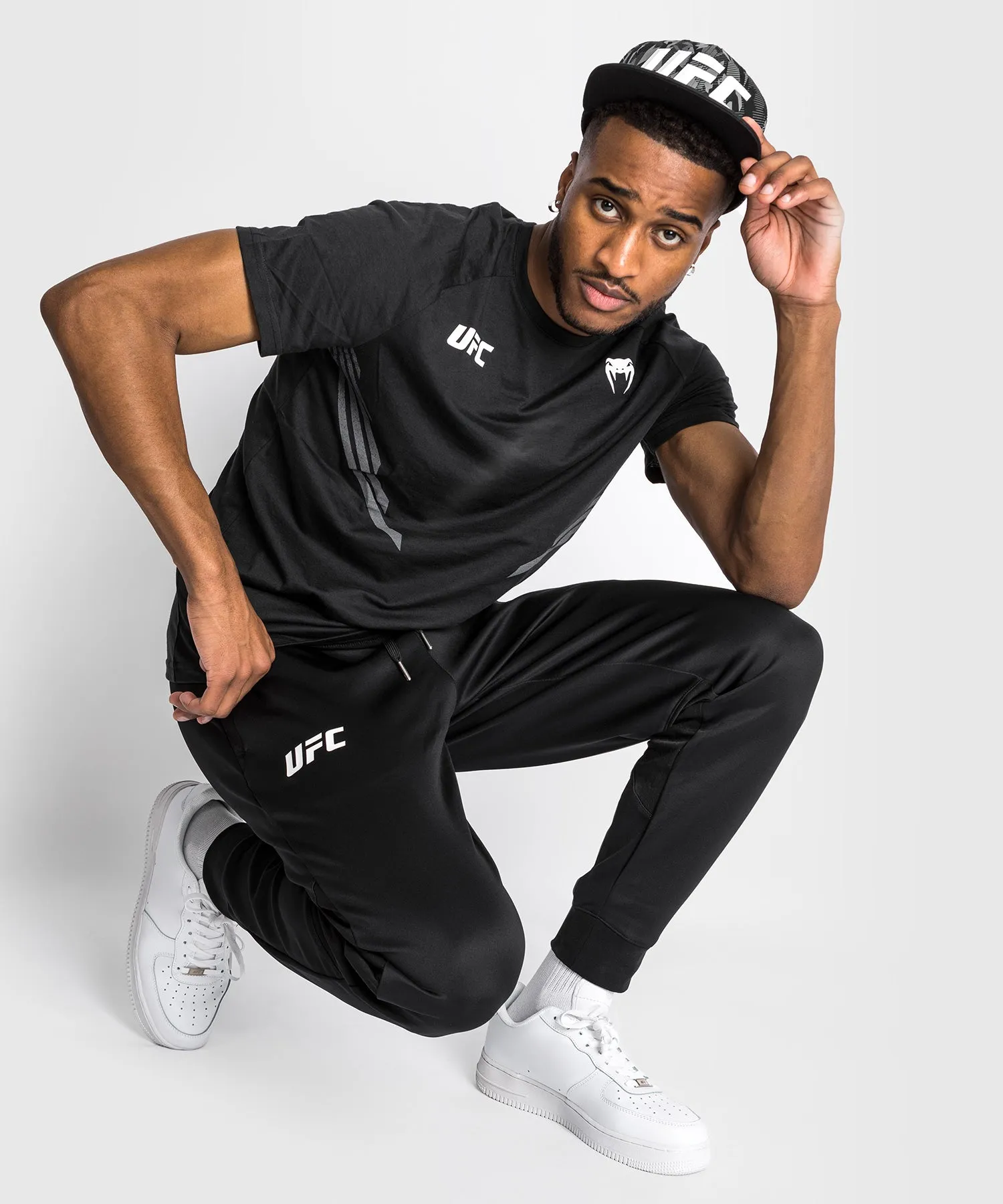 PANTALóN DE CHáNDAL PARA HOMBRE UFC VENUM PRO LINE  NEGRO