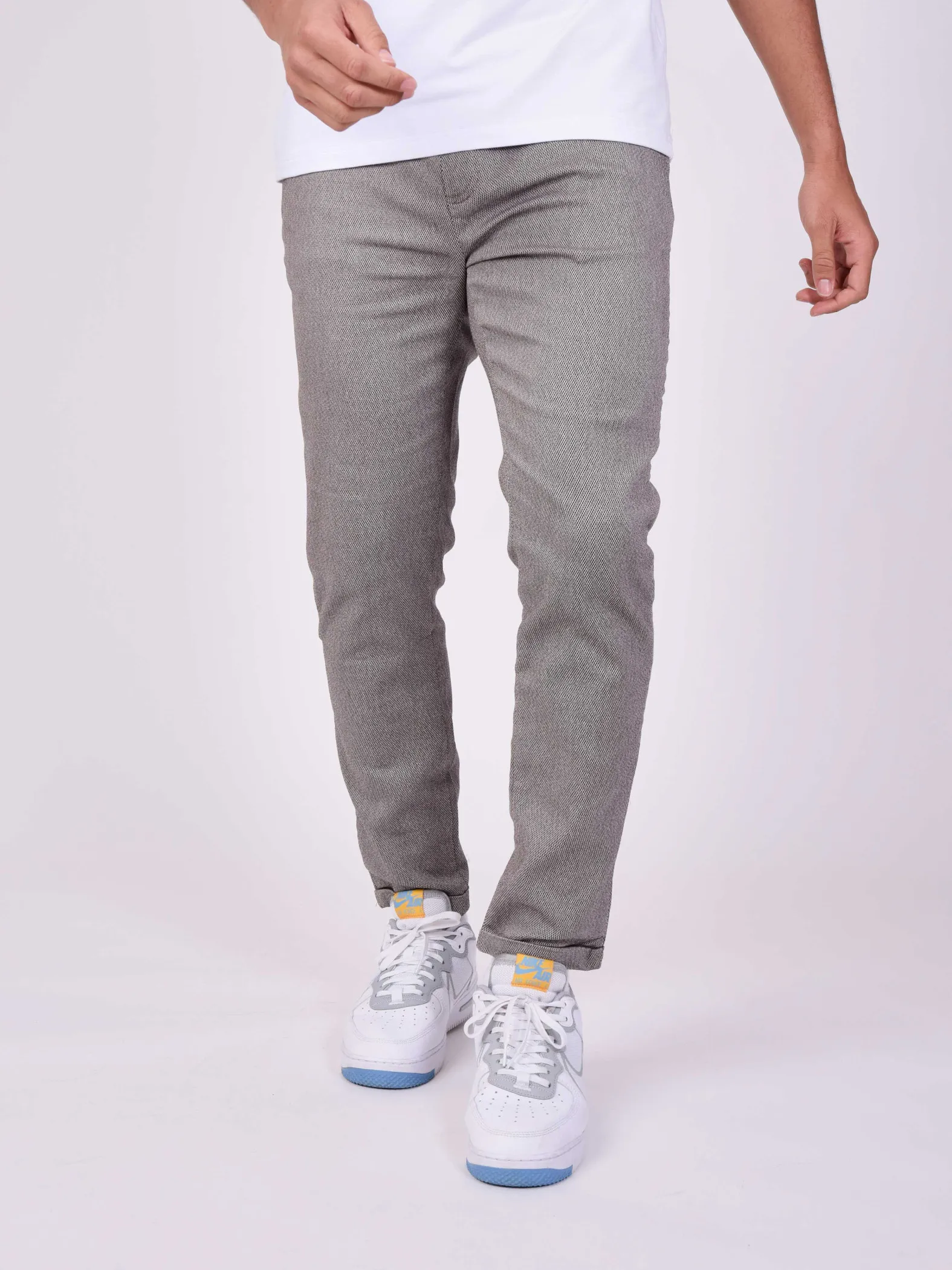 Pantalón jogger con puños