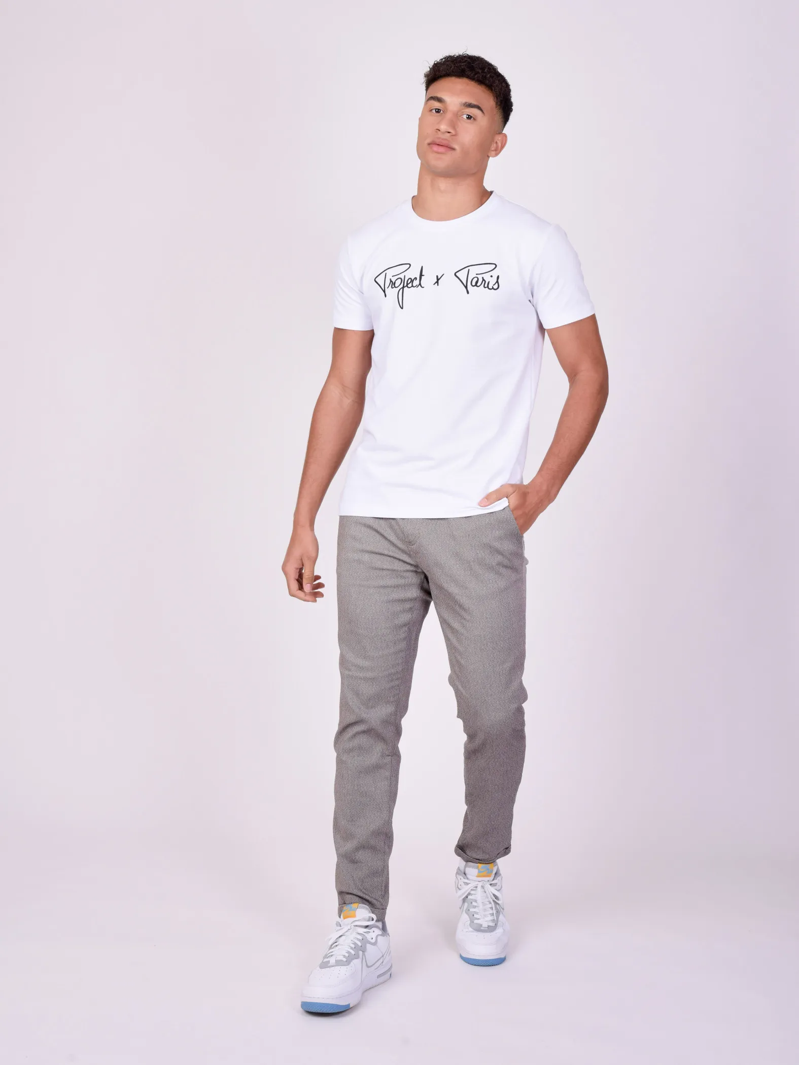 Pantalón jogger con puños