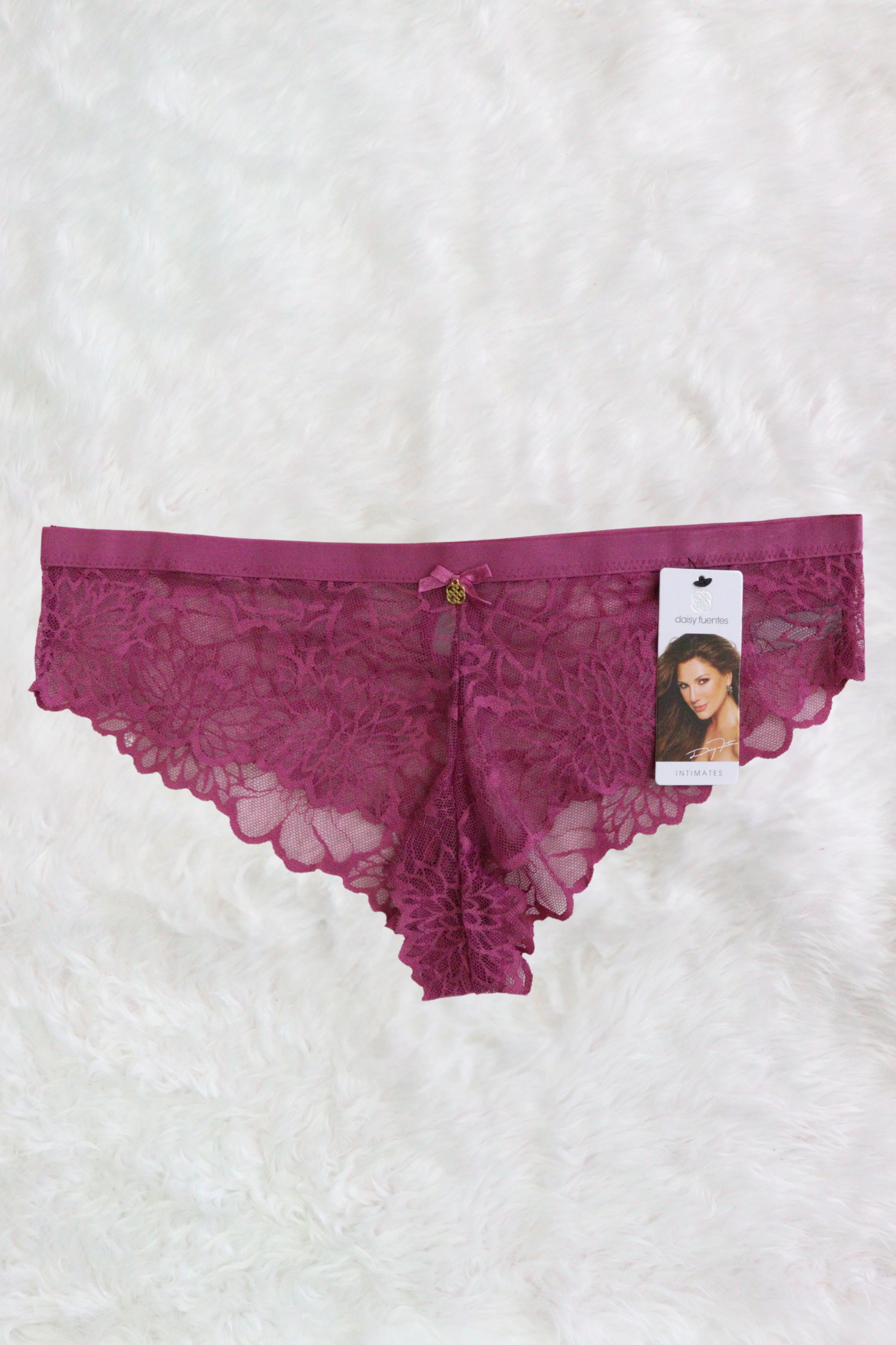 PANTY PLUS DE ENCAJE DETALLE DORADO DF4765X OFF