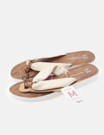 Primark Chancla combinada con glitter