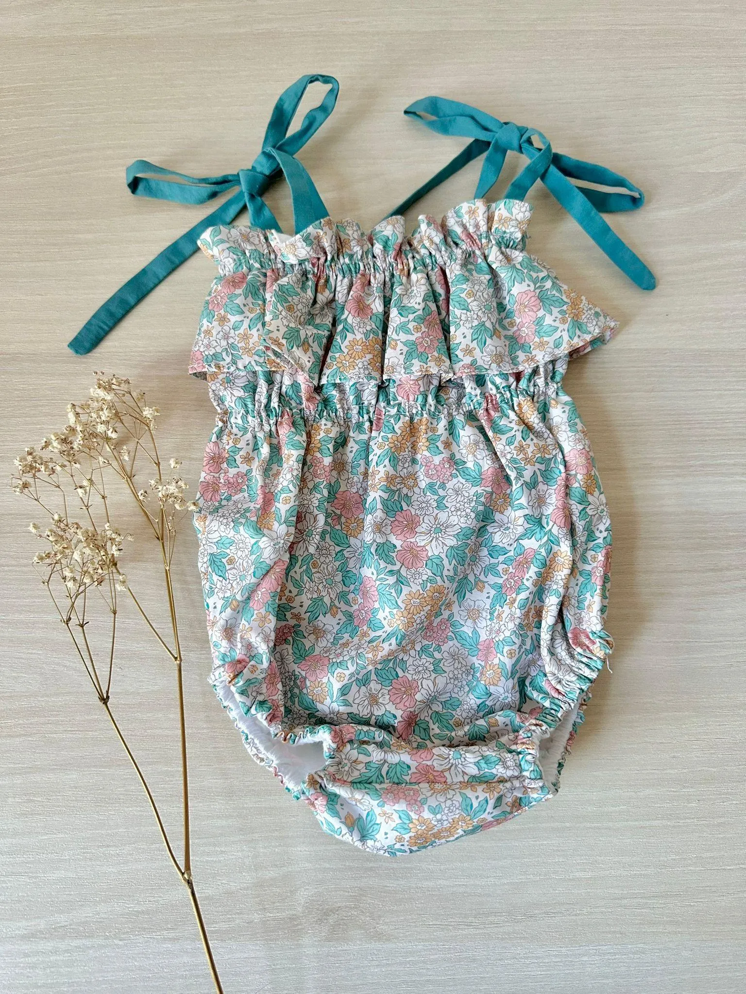 Ranita tirantes flores menta