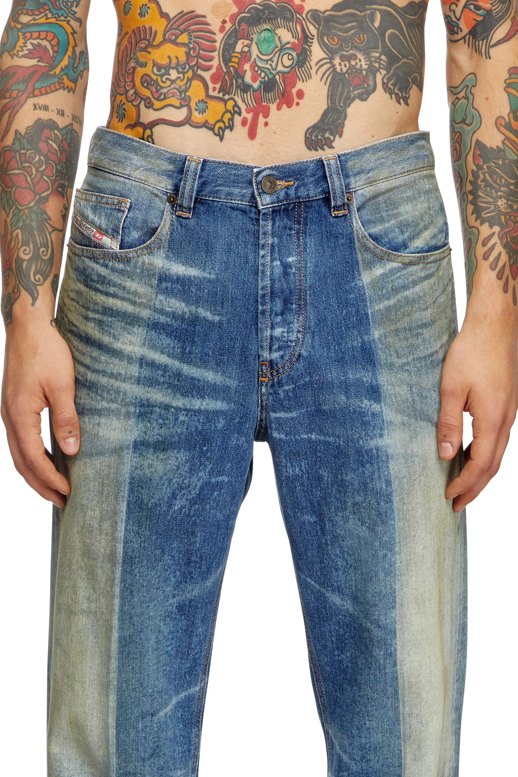 REGULAR JEANS 2010 DMACS 09L04