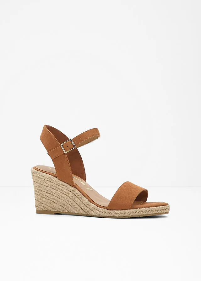 Sandalias de tacón con cuña bronceado