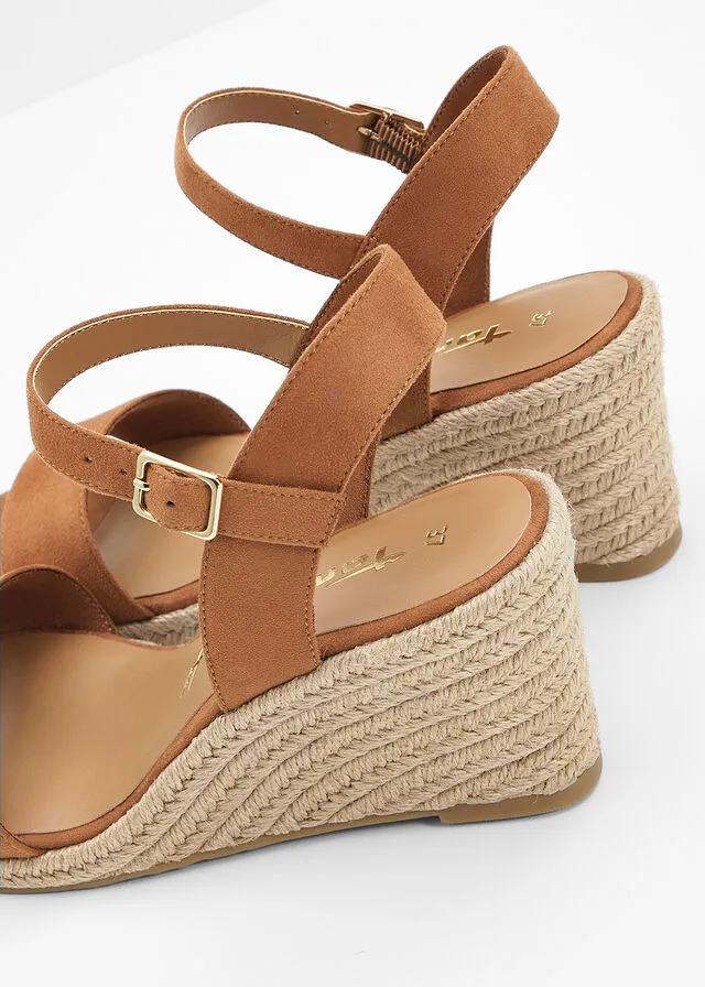 Sandalias de tacón con cuña bronceado