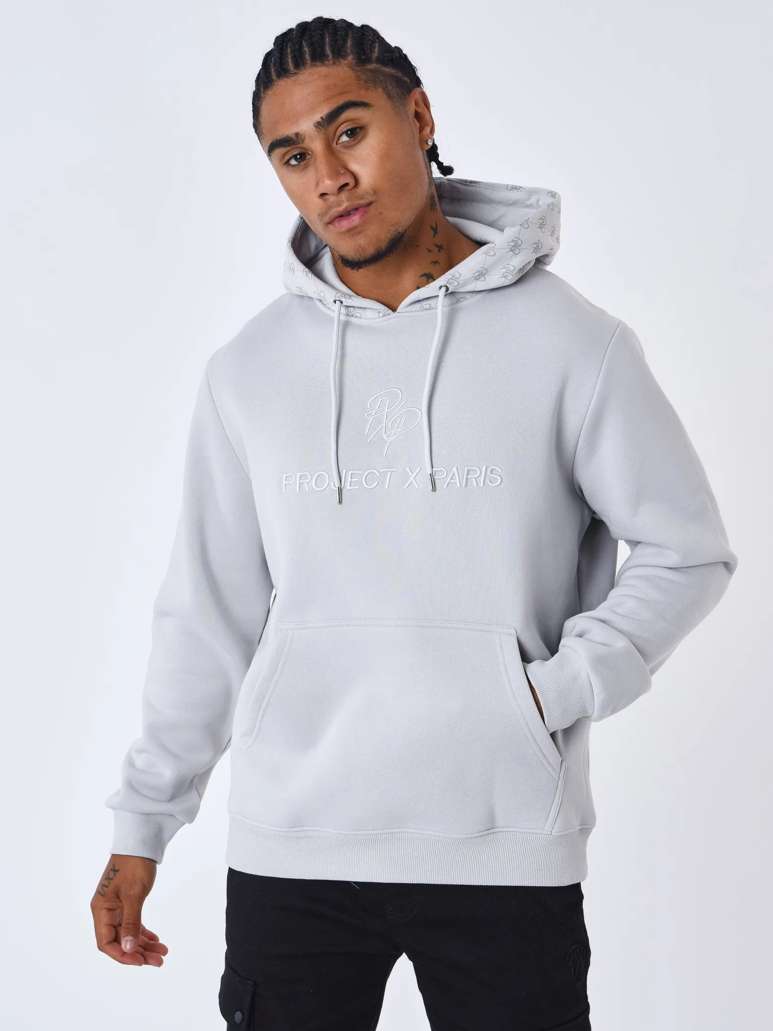 Sudadera con capucha y detalle de monograma