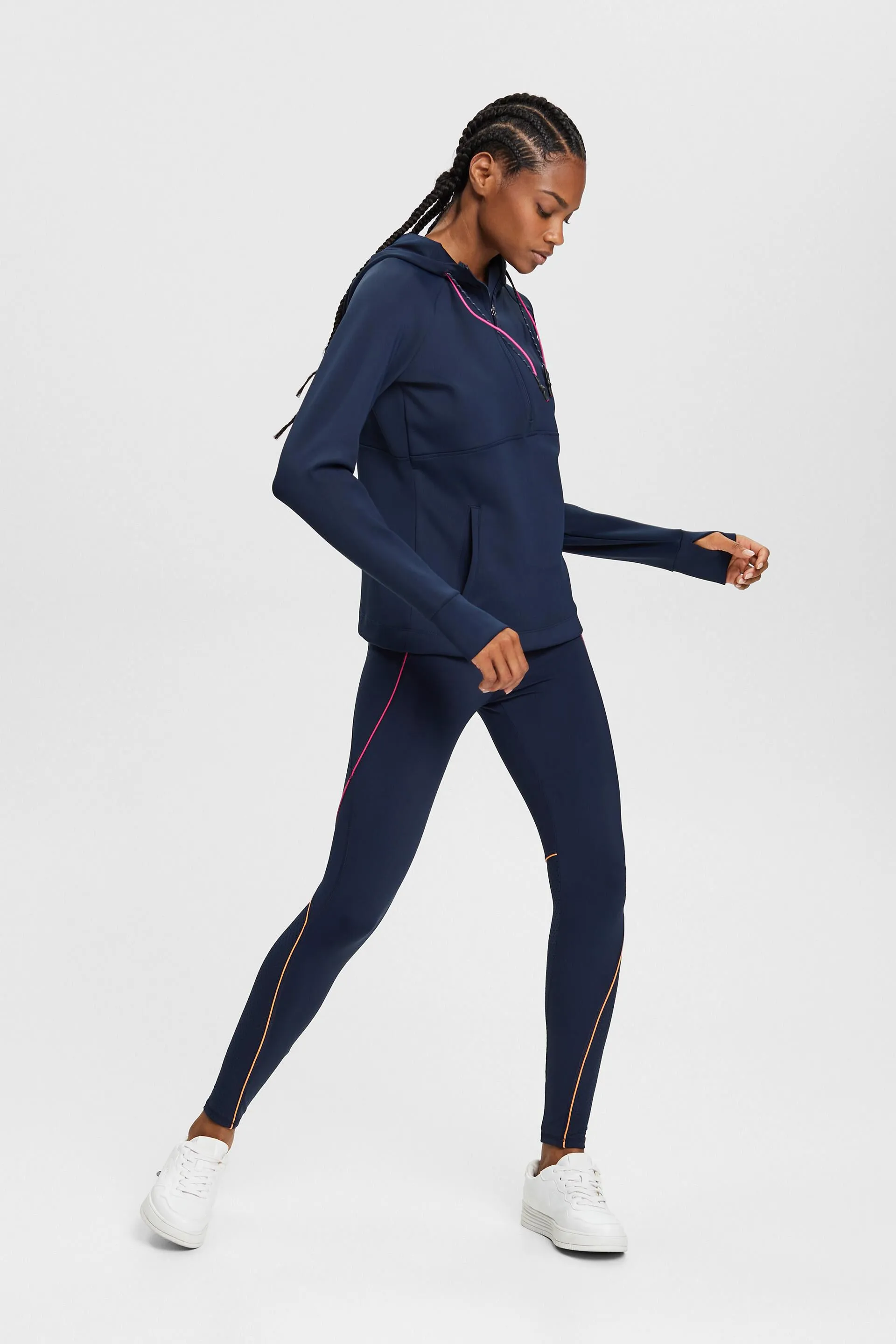 Sudadera deportiva con capucha