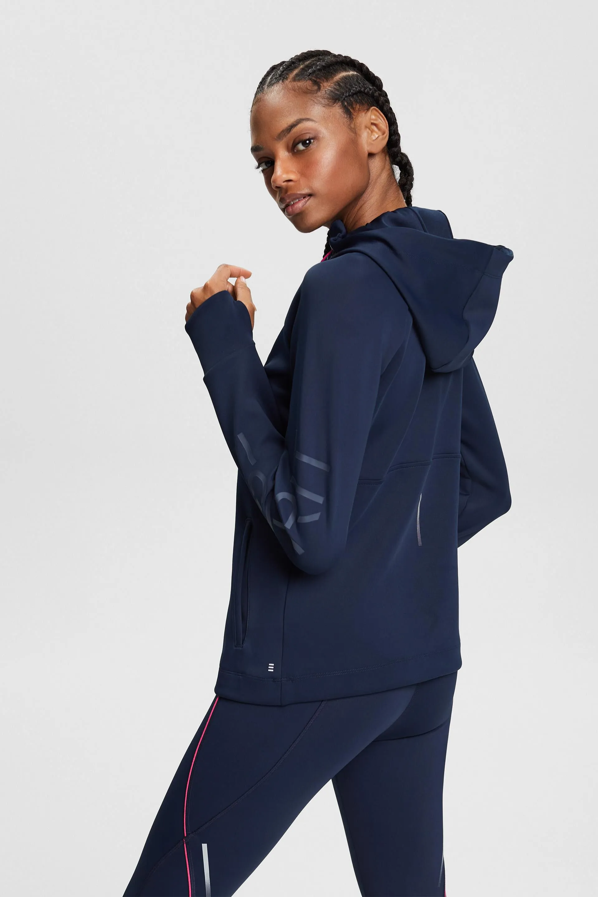 Sudadera deportiva con capucha