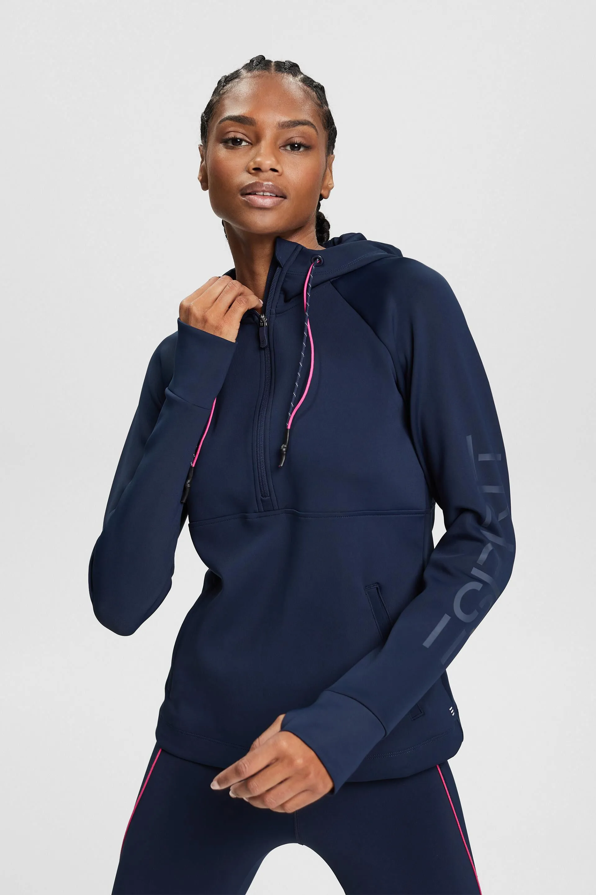 Sudadera deportiva con capucha