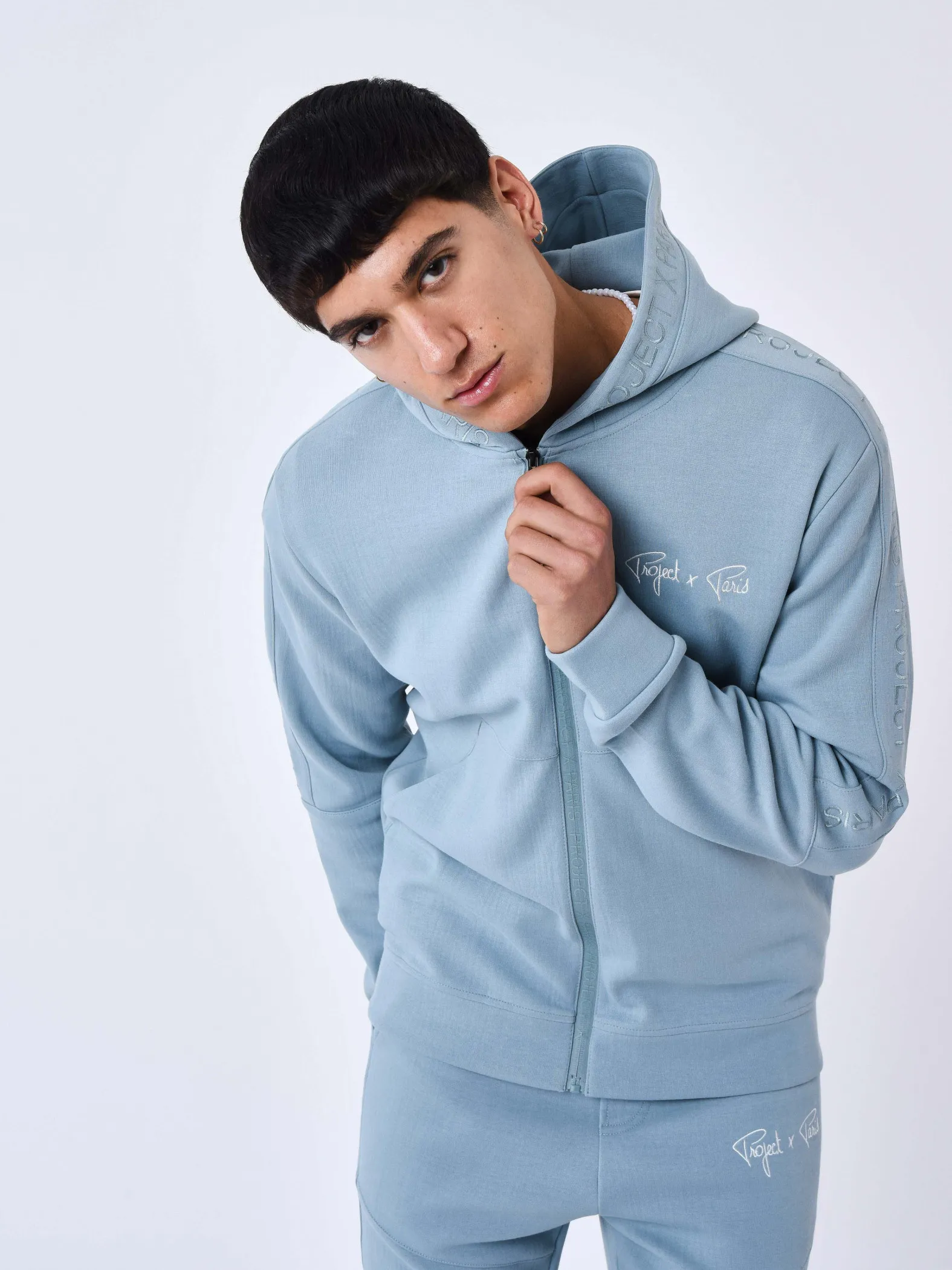 Sudadera lisa con cremallera