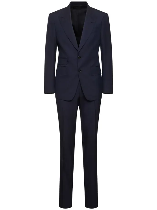 Traje de solapa de pico