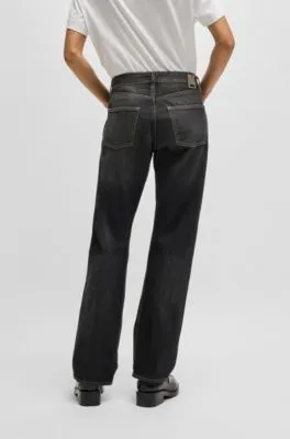 Vaqueros de corte recto en cómodo denim elástico negro desteñido
