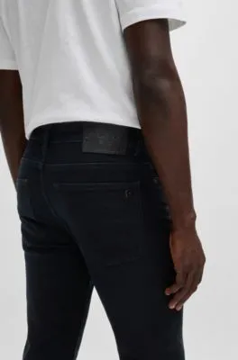 Vaqueros Delaware slim fit de color negro azulado en un cómodo tejido vaquero elástico