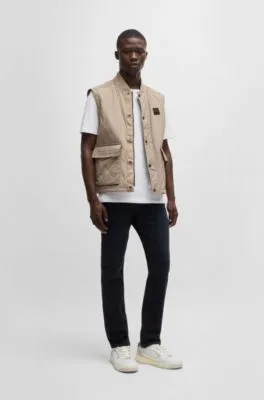 Vaqueros Delaware slim fit de color negro azulado en un cómodo tejido vaquero elástico