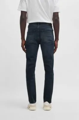 Vaqueros Delaware slim fit en denim negro azulado flameado