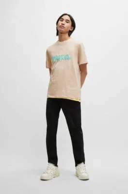 Vaqueros tapered fit de cómodo denim elástico negro