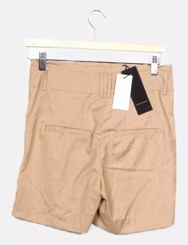 Vero Moda Short fluido pinzas