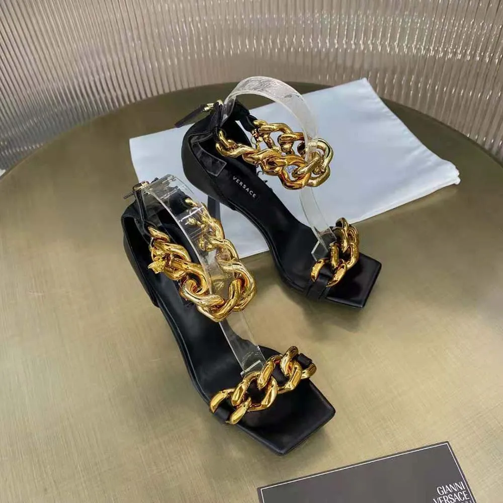 VERSACE SANDALIAS MEDUSA CHAIN DE NAPA CON TACóN DE 11CMNEGRO