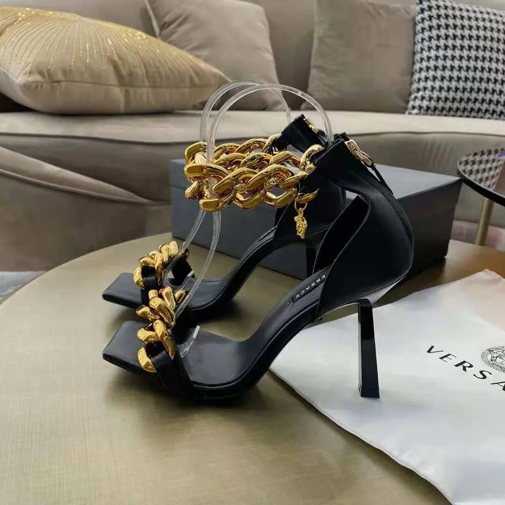 VERSACE SANDALIAS MEDUSA CHAIN DE NAPA CON TACóN DE 11CMNEGRO