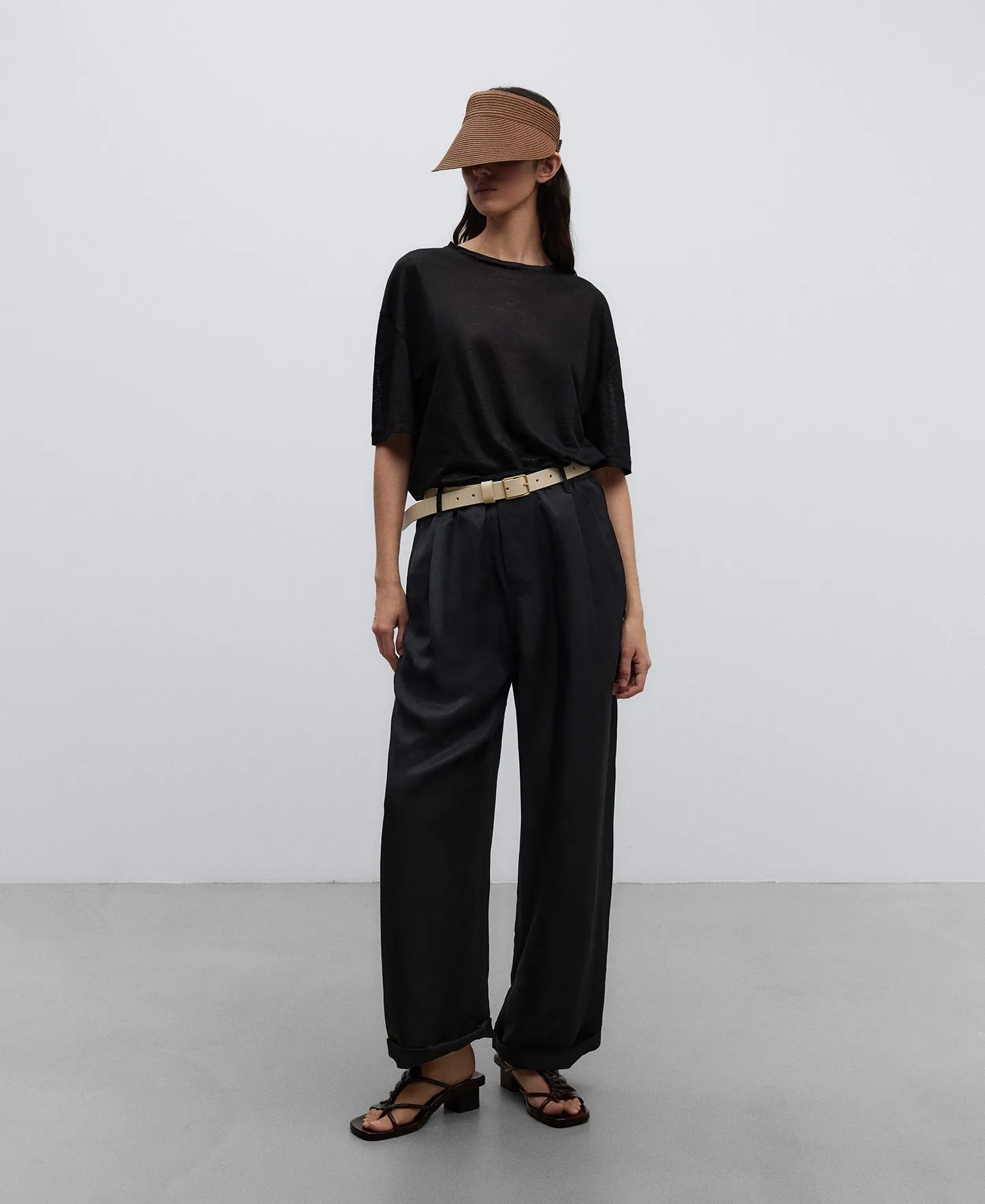 Visera efecto rafia mujer