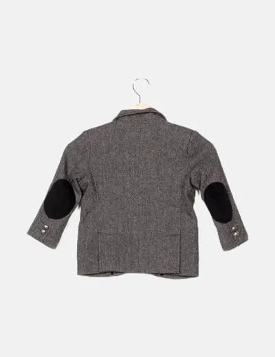Zara Blazer gris detalle coderas